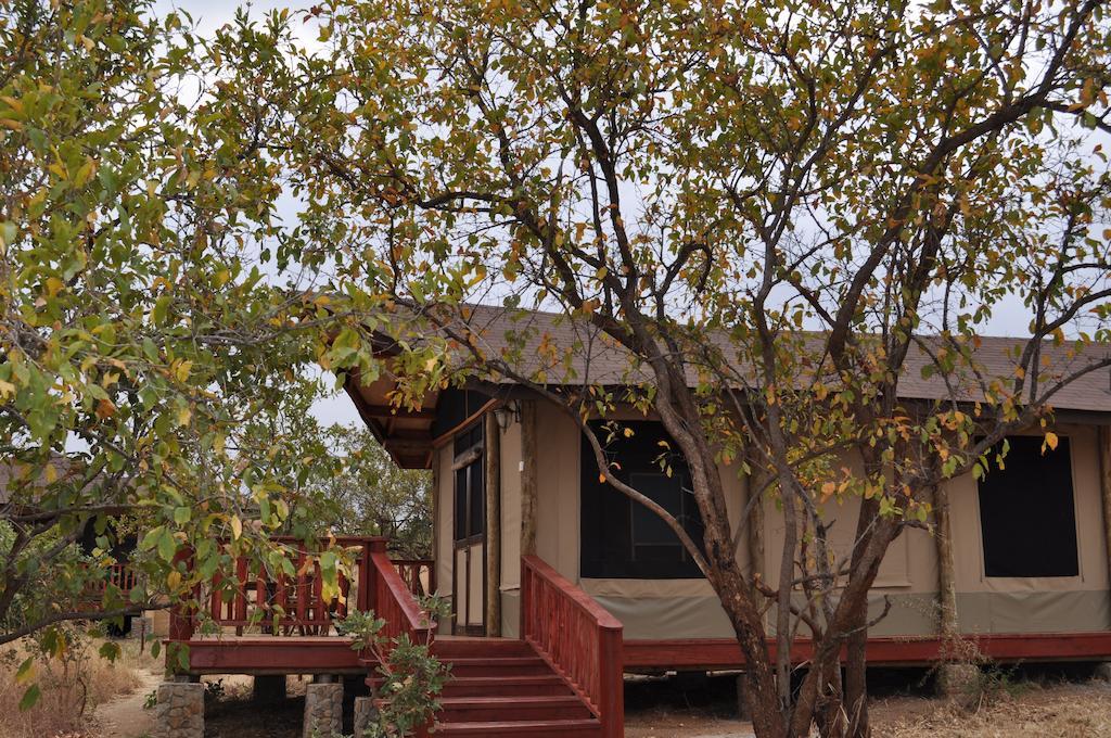 Elephant Rock Luxury Camp Tarangire Kaiti الغرفة الصورة